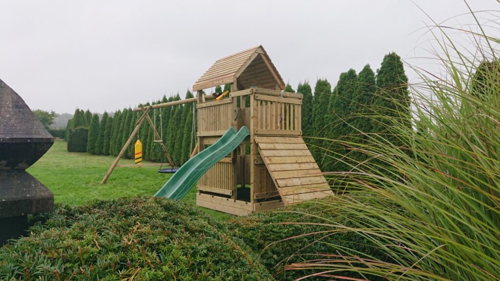 Max Lux houten speeltuig tuin